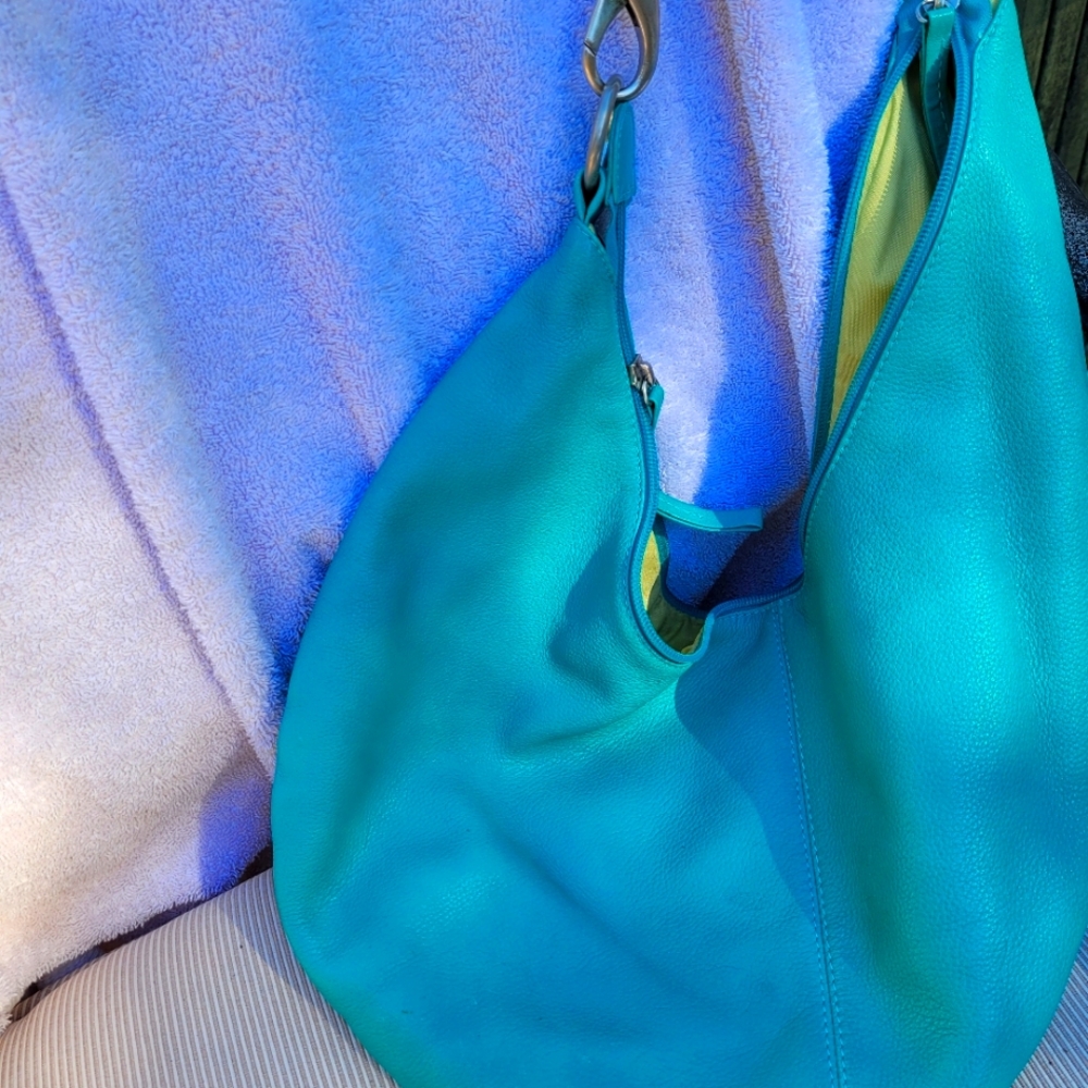 Hobo shoulder bag